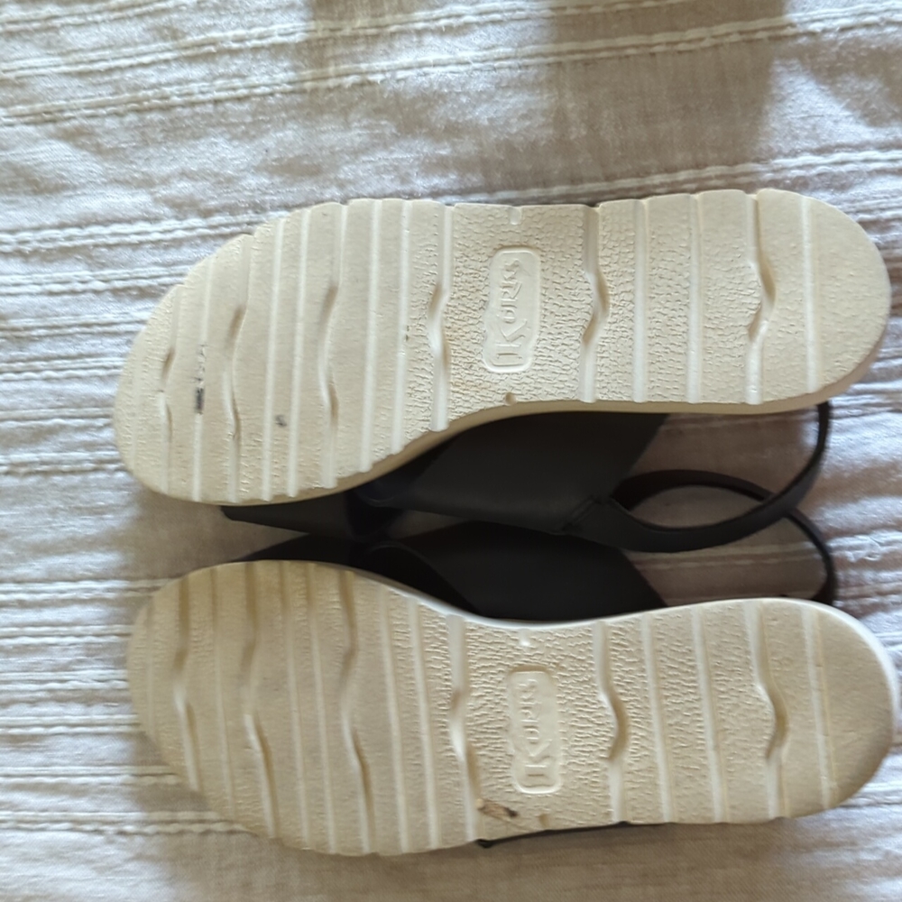 Korks Sandals - Picture 2 of 4
